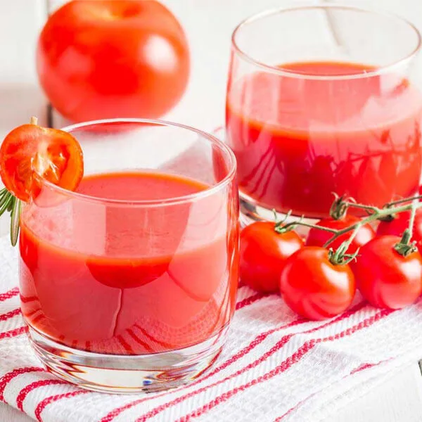 فواید و مضرات آب گوجه